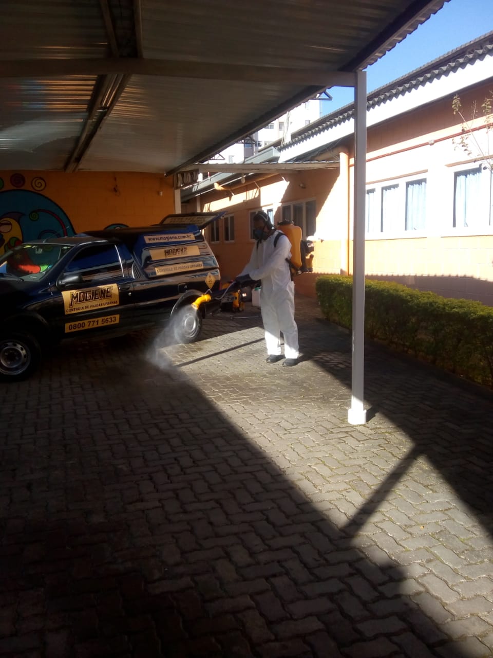 sanitização geral em escola.jpeg